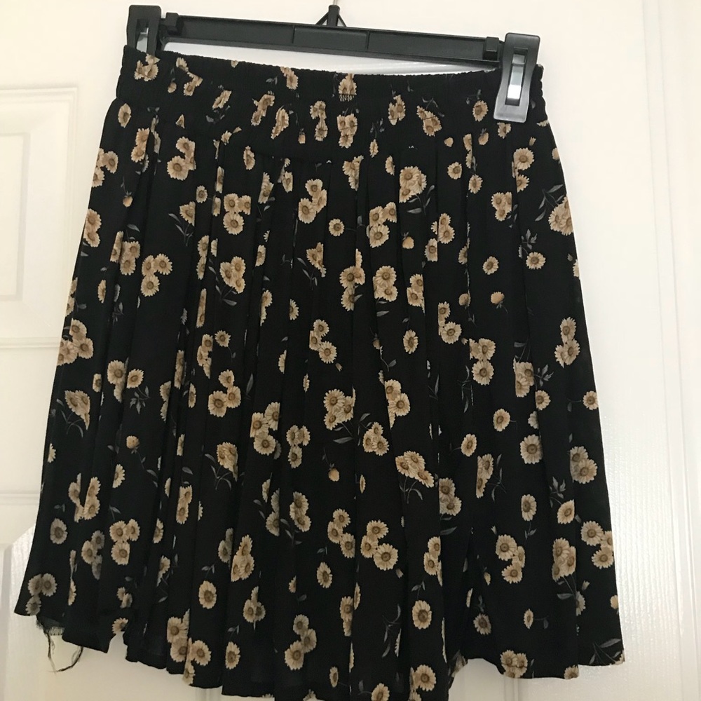 Black flower skirt